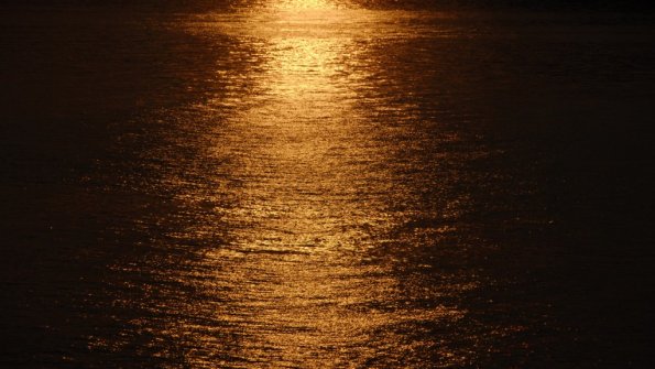 Timelapse of the sun and water