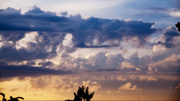 Timelapse Colorful clouds