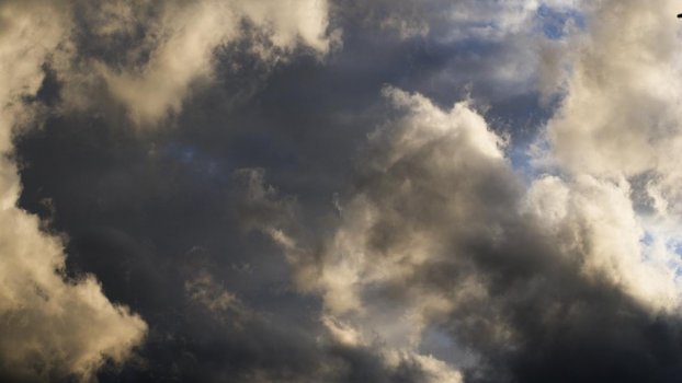 Timelapse clouds close