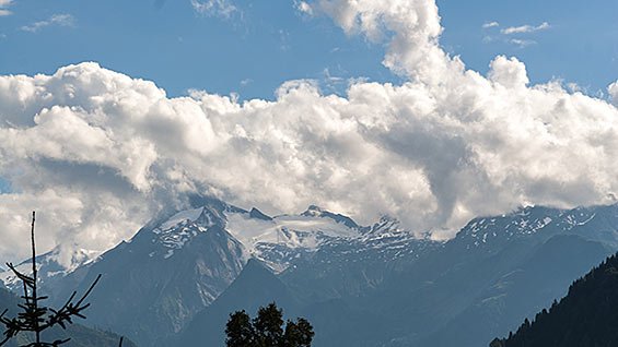 Timelapse clouds at Kitzsteinhorn