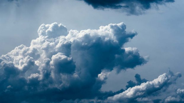 Timelapse building up clouds