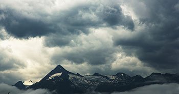 Timelapse dark clouds kitz