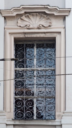 OpenfootageNET_Texture_old_gridwindow2