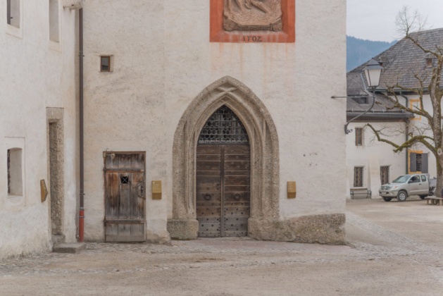 OpenfootageNET_Textures_MedievalDoors_0007