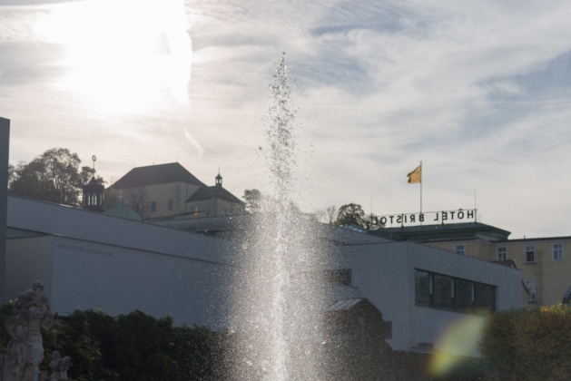 OpenfootageNET_reference_fountain