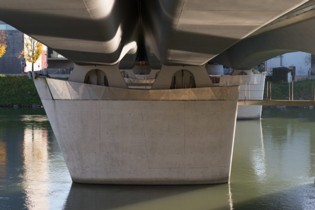 OpenfootageNET_reference_modern_bridge