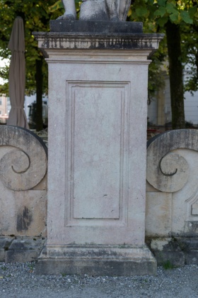 OpenfootageNET_textures_baseforstatue