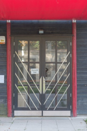 OpenfootageNET_textures_door_large_modern