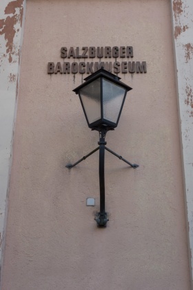 OpenfootageNET_textures_old_streetlight