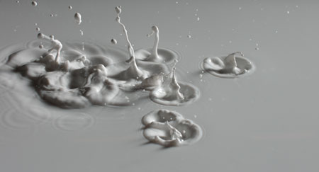 Slowmotion milk splashing
